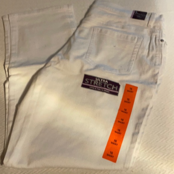 NWT Gloria Vanderbilt denim - Picture 1 of 11